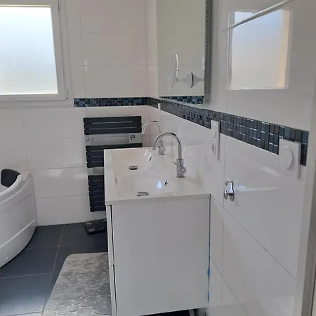 Avec Salle De Bain Privee *