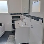 Prive Chez Lhabitant *